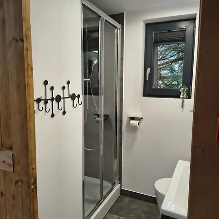 House - Na Kurzej Lapce